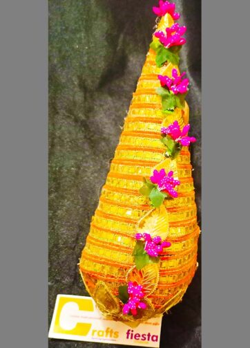 Coconut Decor with golden lace ( set of 2 units)