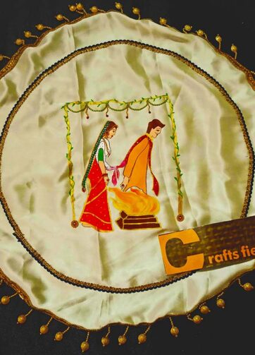 Wedding couple painted Decorative Clothpieces for gifts covering