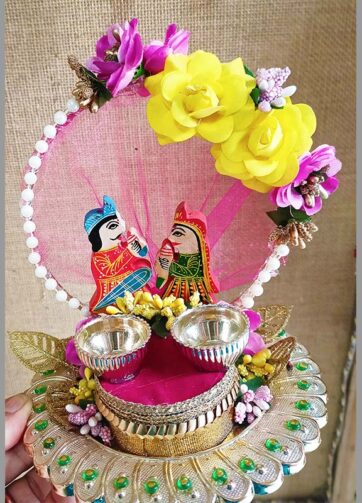 Roli chawal ‘Bhartiya Royal couple’ themed