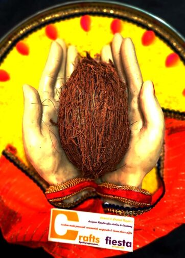 3D edible sweets Coconut holding hands themed